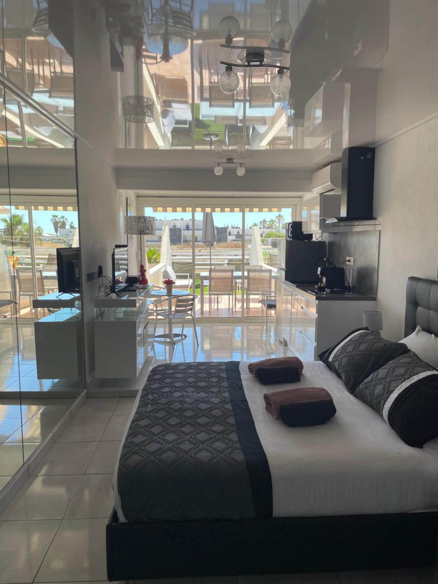 The Naturist Glamour Suite Agde Esterno foto